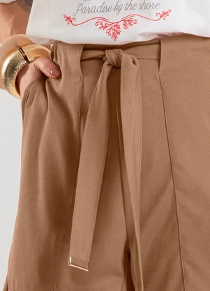 Dianna - Shorts Feminino em Tecido Acetinado Marrom - DIANNA