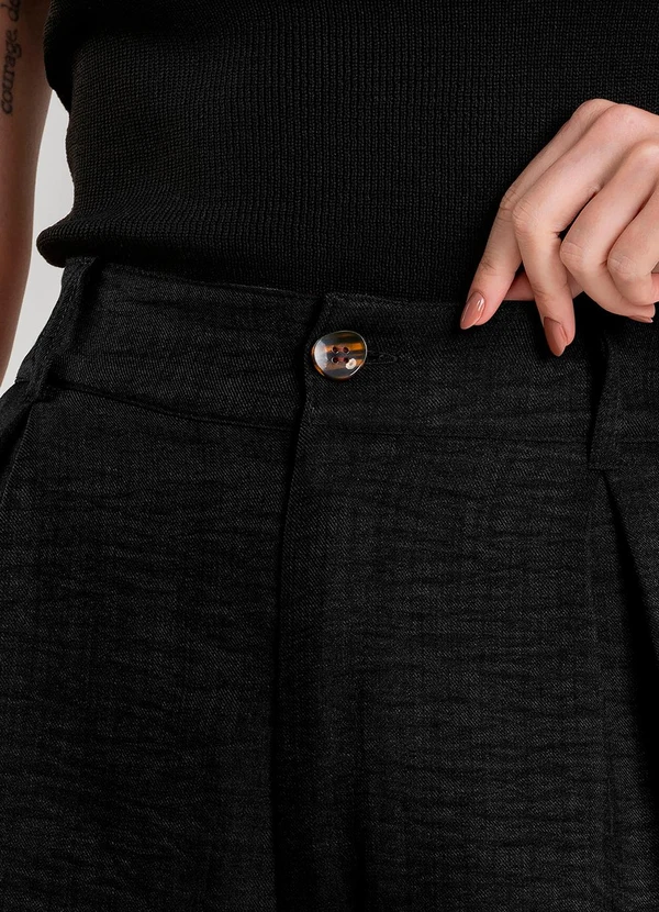 Dianna - Shorts Feminino em Tecido Preto 4