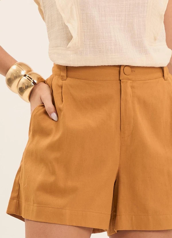 Doce Trama - Shorts Oliva Alfaiataria em Linho Marrom 6