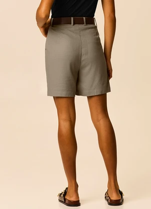 Malwee - Shorts Reto em Viscolinho Taupe - MALWEE