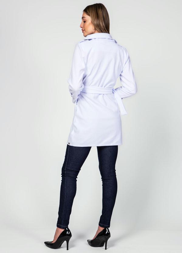 Quintess - Casaco Branco com Faixa e Botões 5