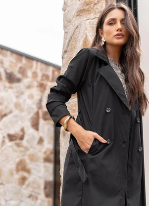 Quintess - Trench Coat Preto em Tecido de Alfaiataria Sarjado - QUINTESS