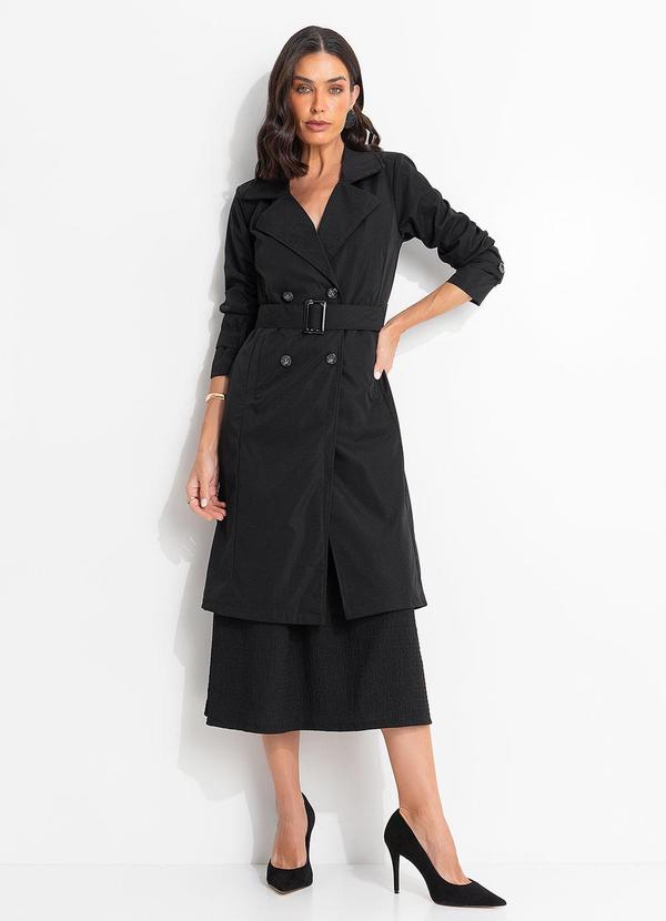 Casaco Preto em Tecido de Alfaiataria Sarjado