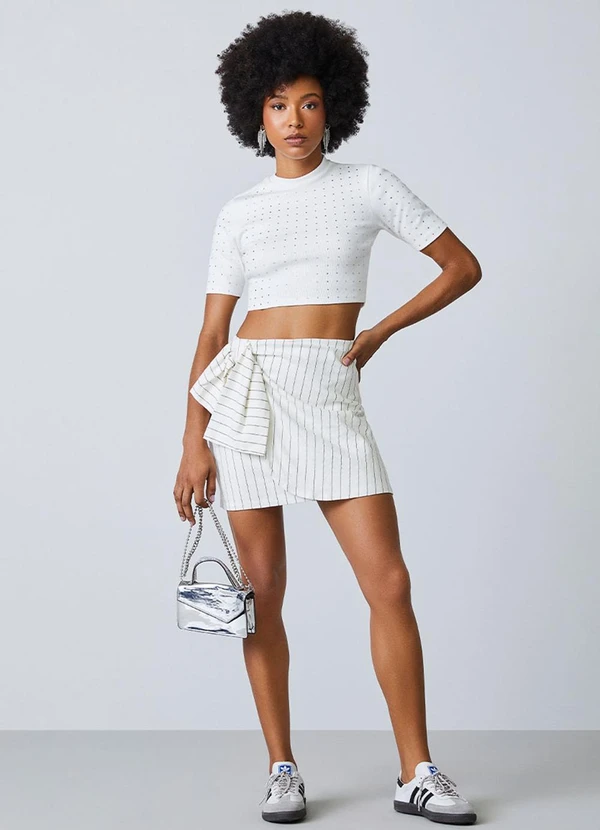 Authoria - Blusa Baby Tee com Pérolas Off White 3