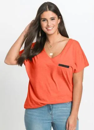 bonprix - Blusa Básica com Fio Metalizado no Bolso Laranja - BONPRIX