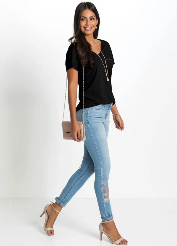 bonprix - Blusa Básica com Fio Metalizado no Bolso Preta 4