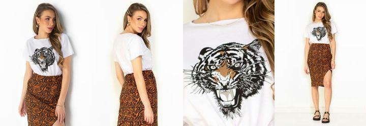 Blusa Branca Manga Curta e Estampa Localizada
