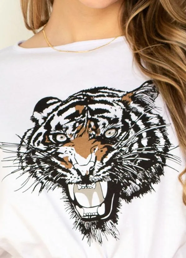 Moda Pop - Blusa Branca Manga Curta e Estampa Localizada 3