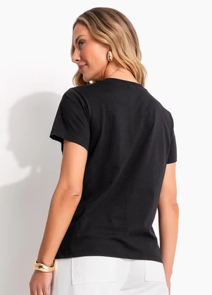 Quintess - Blusa Flor Branca em Relevo em Malha de Algodão - QUINTESS
