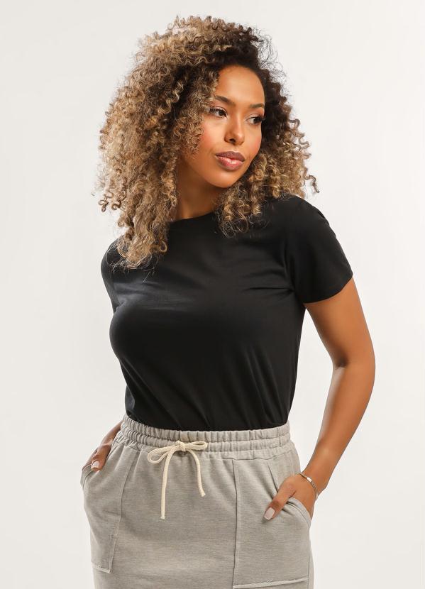 Just Basic - Blusa T-Shirt Feminina Preto