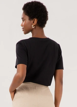 Lunender - Camiseta D Regular em Meia Malha Penteada Preto - LUNENDER