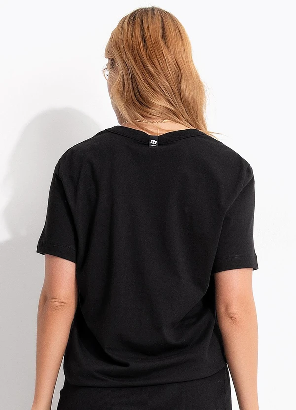 Colcci - Camiseta em Malha Preto 2