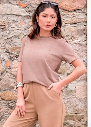 Hiatto Confecção - Camiseta Fem Estonada Basic Marrom - HIATTO CONFECÇÃO