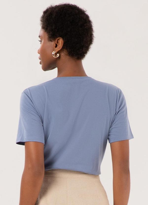 Lunender - Camiseta Feminina D em Meia Malha Penteada Azul 2