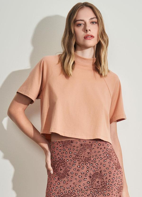 Sofie - T-Shirt Básica em Meia Malha Bege