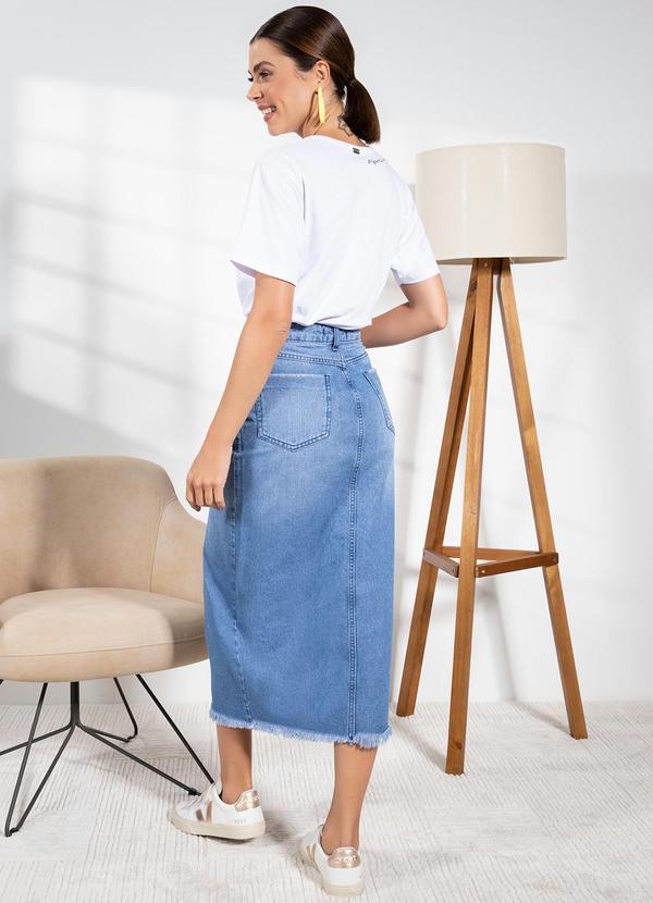 Quintess - T-Shirt Branca Genderless em Algodão Bordada 1