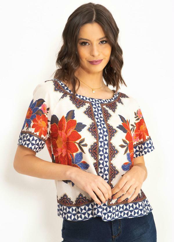 Farm - T-Shirt de Viscose Lenço Beleza Branca