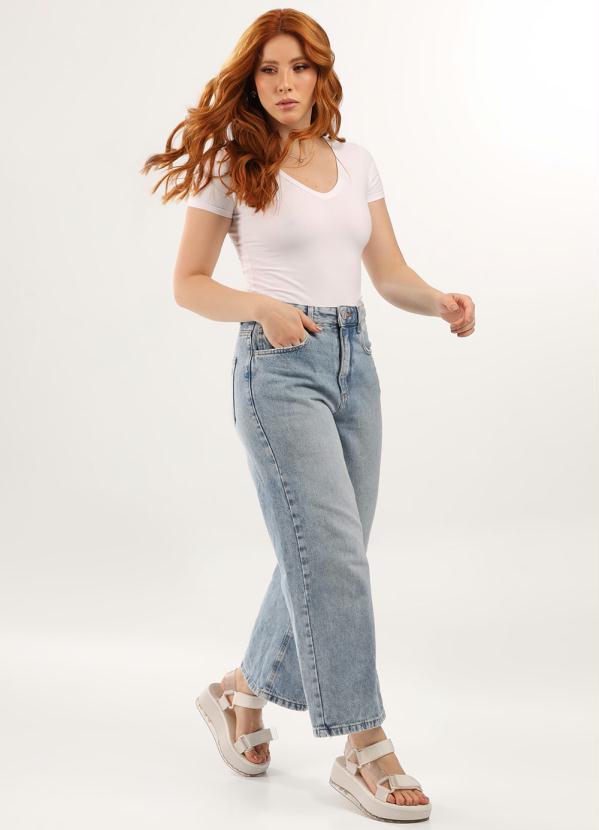 Just Basic - T-Shirt Decote V Feminina Branco 3