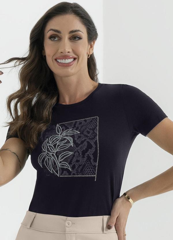 Cativa - T-Shirt em Comfort com Bordado Preto