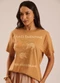 Doce Trama - T-Shirt Estampada com Manga Curta Marrom - variação: Marrom