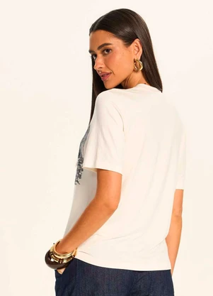 Doce Trama - T-Shirt Feminina Ampla Reta com Estampa Branco - DOCE TRAMA