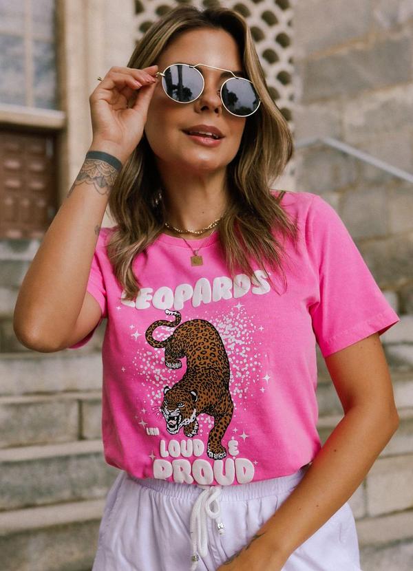 Select - T-Shirt Feminina Estampa Leopardo Estonada Rosa