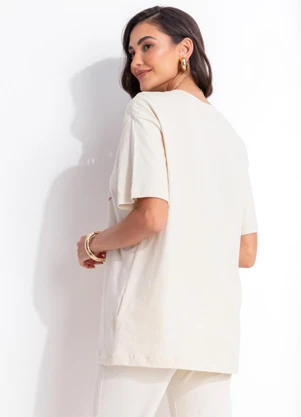 Farm - T-Shirt Fit Arara em Flores Off White - FARM