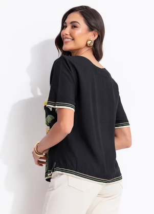 Farm - T-Shirt Flor Nana Preto - FARM