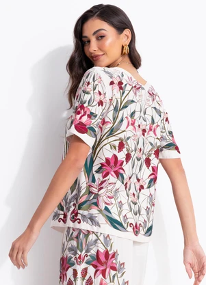 Farm - T-Shirt Jardim Vitral Bege - FARM