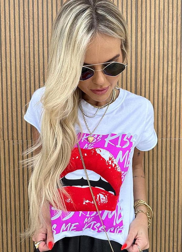 Amo Brand - T-Shirt Kiss Me Branca