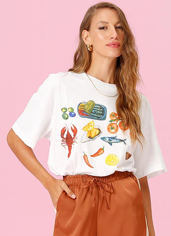 In Love - T-Shirt Over Lunch Branco