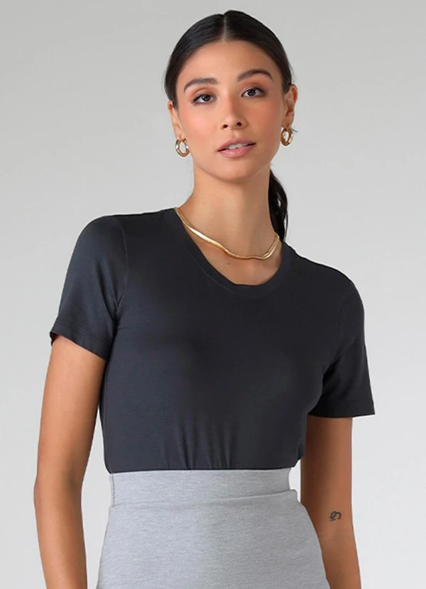 Basicamente - Tech T-Shirt Modal Premium Cinza Escuro