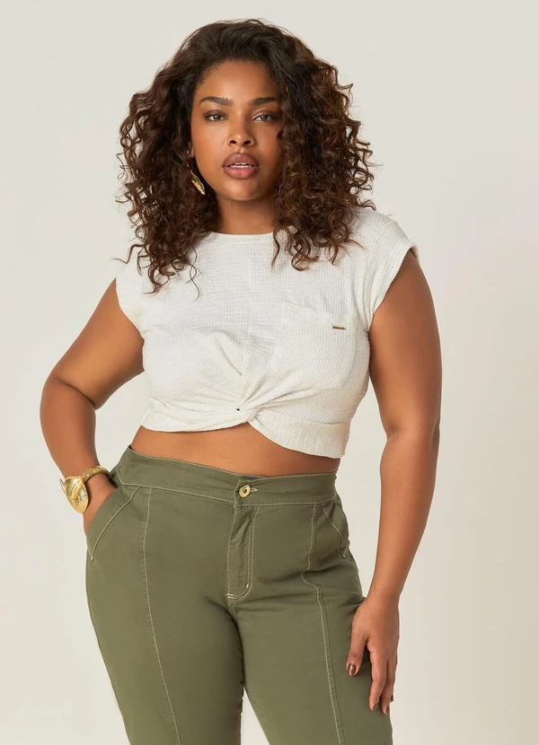 Elegance - Tshirt Cropped com Bolso e Nó Barra Bege Natural