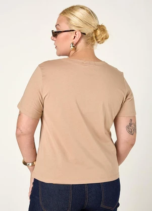 Elegance - Tshirt Regular com Estampa Bege Woods - ELEGANCE