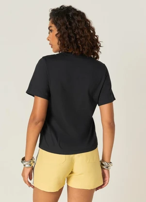 Elegance - Tshirt Reta com Estamparia Frontal Preto - ELEGANCE