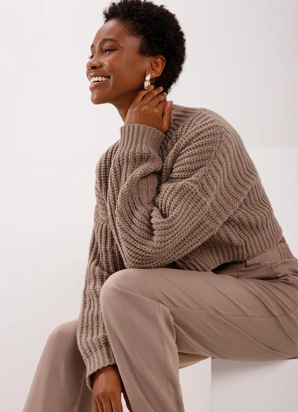 Lunender - Blusão Curto de Tricô com Gola Alta Marrom 5