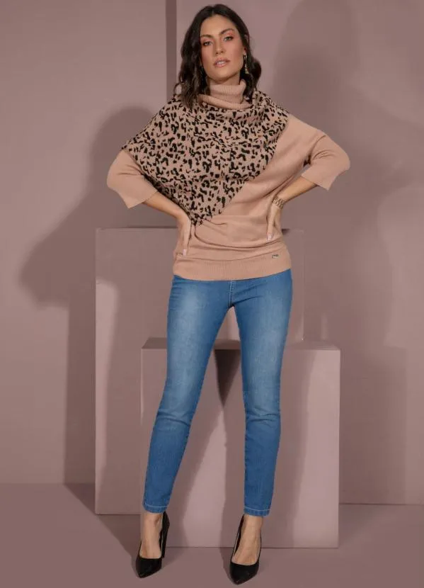 Quintess - Casaco em Tricô Bege e Onça Amplo com Gola Alta 3