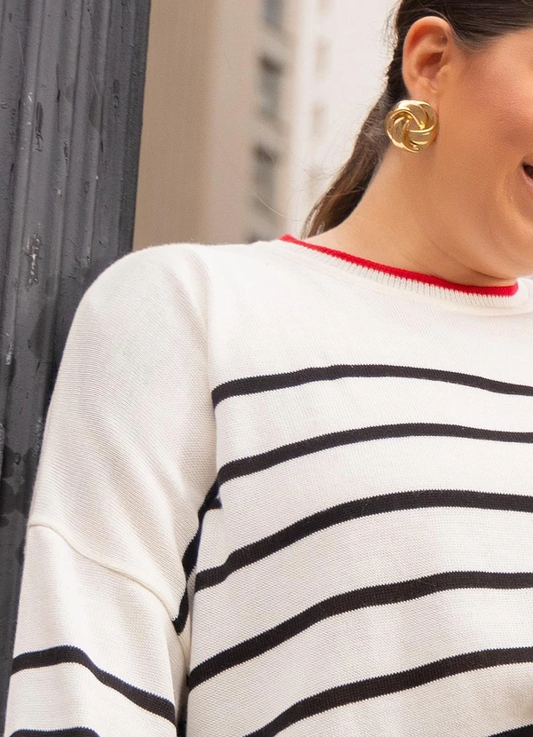 Quintess - Casaco Listrado P&B em Tricô 8