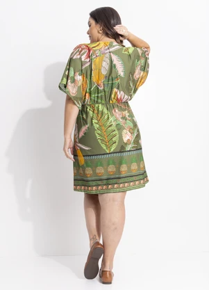 Quintess - Vestido Barrado Verde em Malha Fria - QUINTESS
