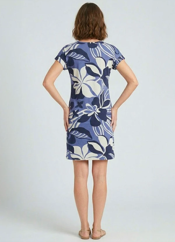 Infinita Cor - Vestido Básico com Gola Redonda Azul 4