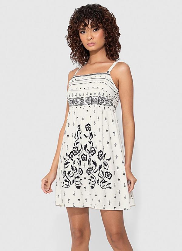 Enfim - Vestido Branco Godê Paisley