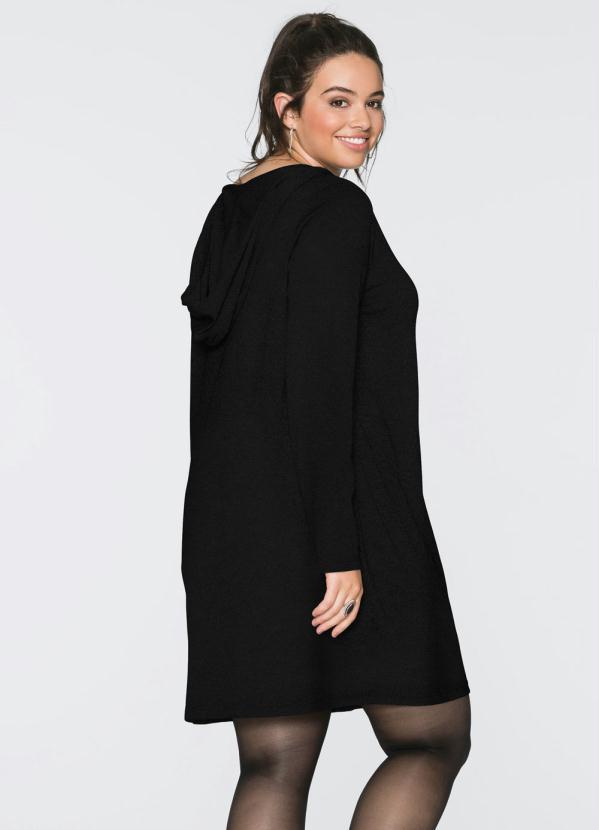 Queima Estoque - Vestido com Capuz Preto 3