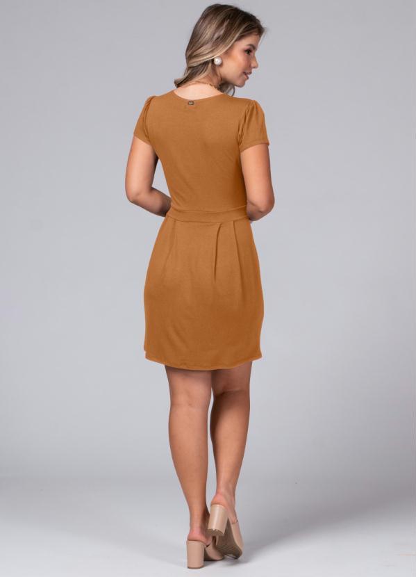 Quintess - Vestido com Decote Transpassado Caramelo 4