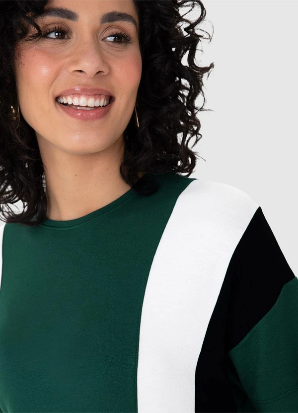 Malwee - Vestido Curto Amplo em Viscolinho Verde Militar 5