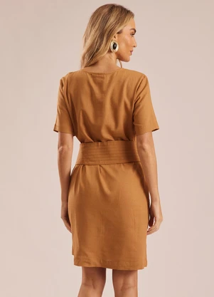 Doce Trama - Vestido Curto com Faixa e Fivela Marrom - DOCE TRAMA