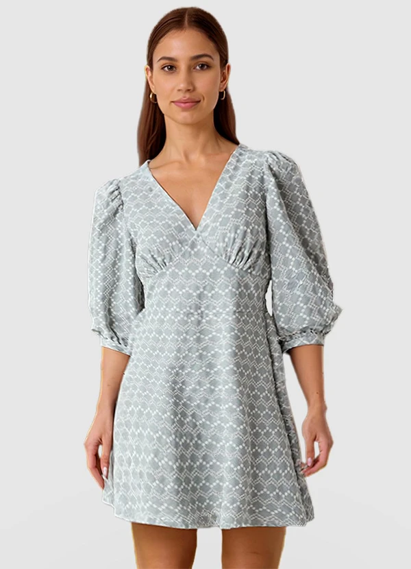 Malwee - Vestido Curto com Linho Verde