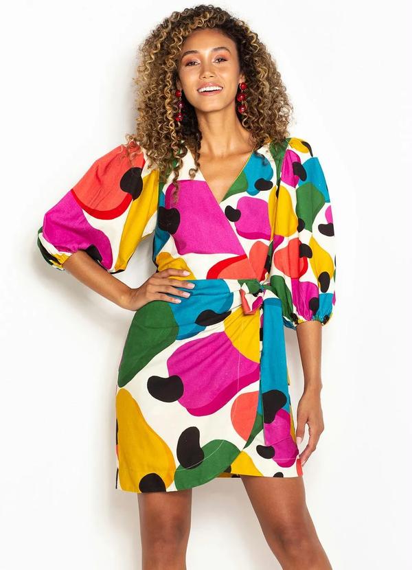 Farm - Vestido Curto de Linho Confete de Caju Branco