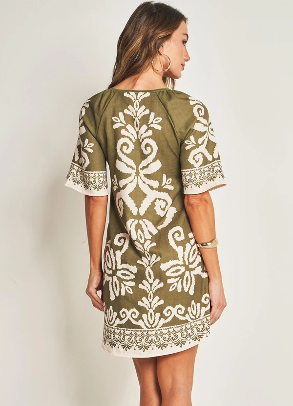 Doce Trama - Vestido Curto de Manga Curta Verde 2