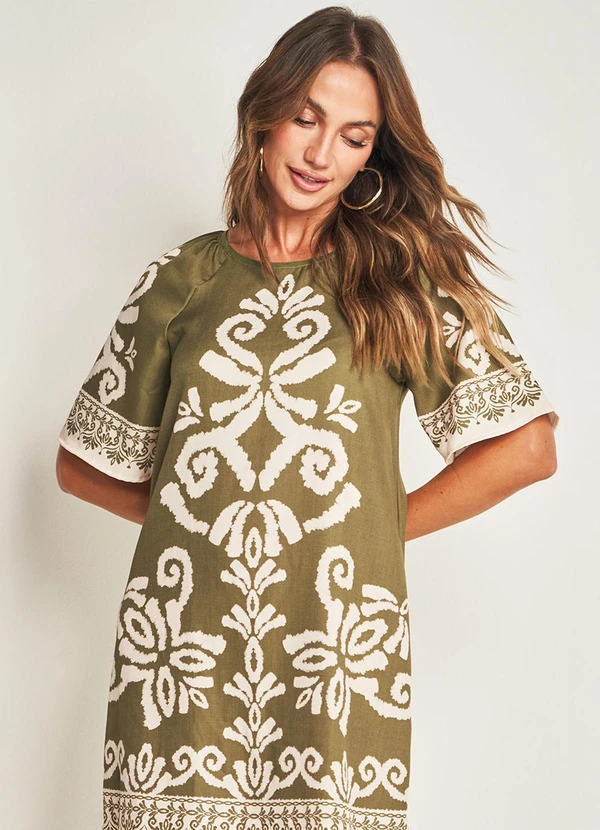 Doce Trama - Vestido Curto de Manga Curta Verde 5