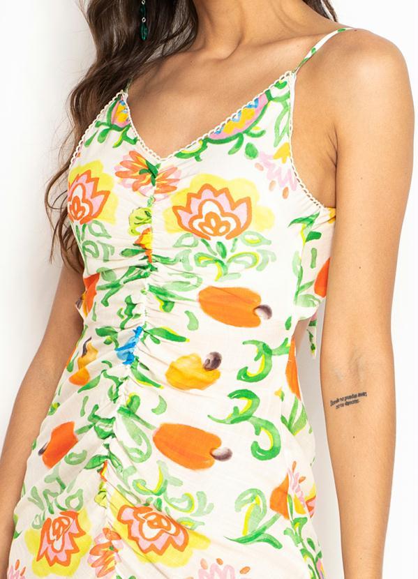 Farm - Vestido Curto de Viscose Aquarela Tropical Bege 6